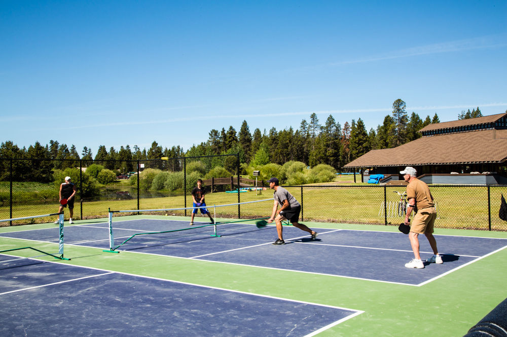 Bend-Sunriver Camping Resort Studio Cabin 6 ภายนอก รูปภาพ