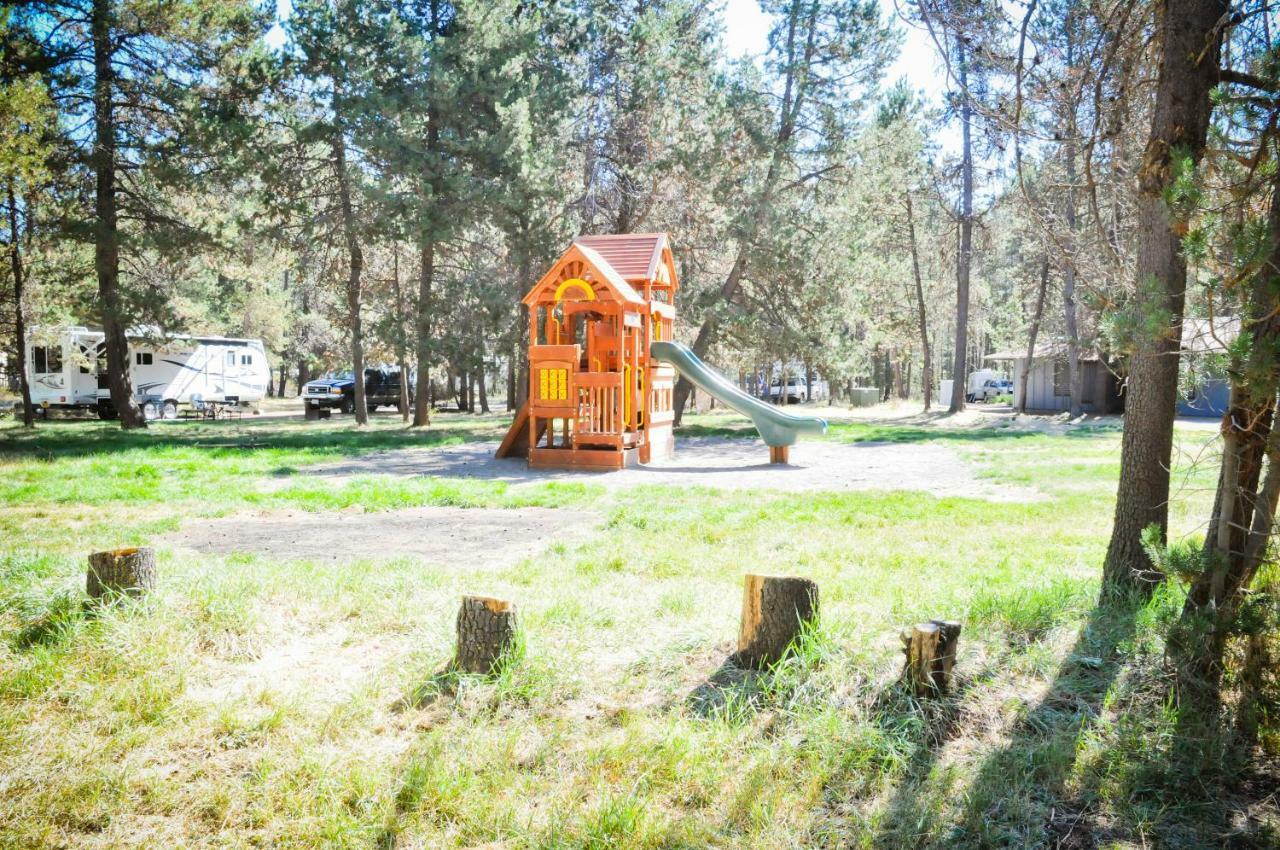 Bend-Sunriver Camping Resort Studio Cabin 6 ภายนอก รูปภาพ